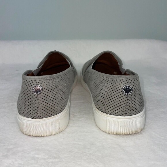 Steve Madden Zarayy Perforated Faux Suede Slip on Sneakers Flats Grey Womens 8.5 - Picture 6 of 10